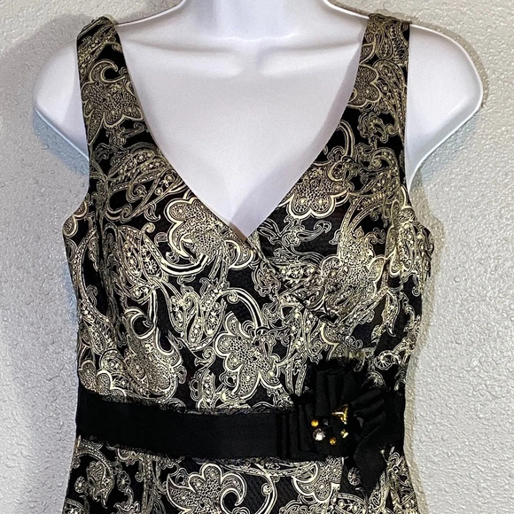 VNTG Y2K BCBG Black and Cream Silky Textured Paisley Mini Bubble Dress - Picture 4 of 8